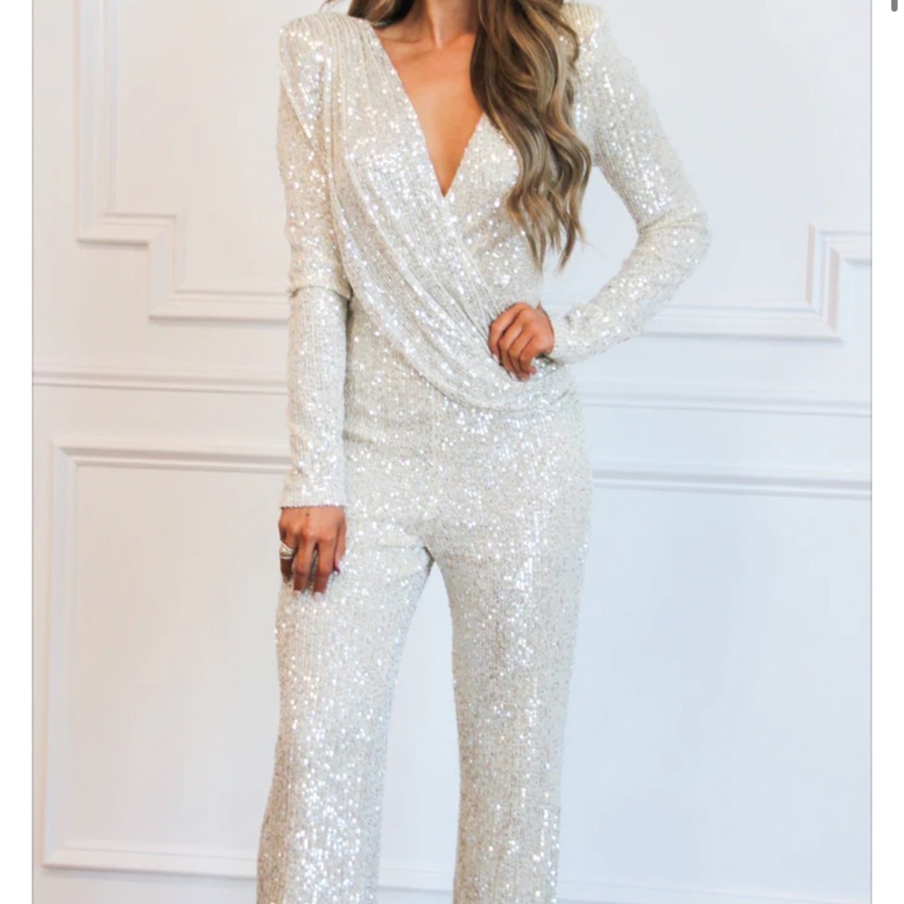 HERE FOR THE PARTY SEQUIN JUMPSUIT: CHAMPAGNE